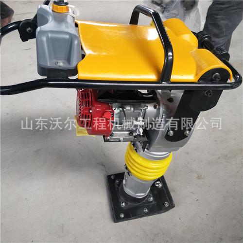 从夯实基础到贯通路面 工程机械如何构筑现代建筑的“硬骨架”