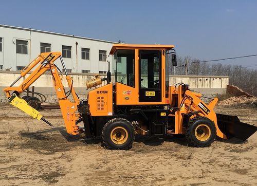 {“title”: “沈阳挖掘装载机专业定制厂家 WZ25建筑工程用机械专业供应解析”, “content”: “在建筑工程领域，挖掘装载机作为集挖掘与装载功能于一体的高效机械，广泛应用于土方作业、物料搬运、市政施工等场景。沈阳作为东北地区重要的装备制造基地，涌现出一批专注于挖掘装载机定制与供应的专业厂家，其中WZ25型号挖掘装载机凭借其灵活的作业能力和可靠的性能，成为建筑工程用机械销售市场的热门选择。\n\n一、WZ25挖掘装载机的产品特点与工程适配性\n\nWZ25挖掘装载机属于中小型多功能工程机械，